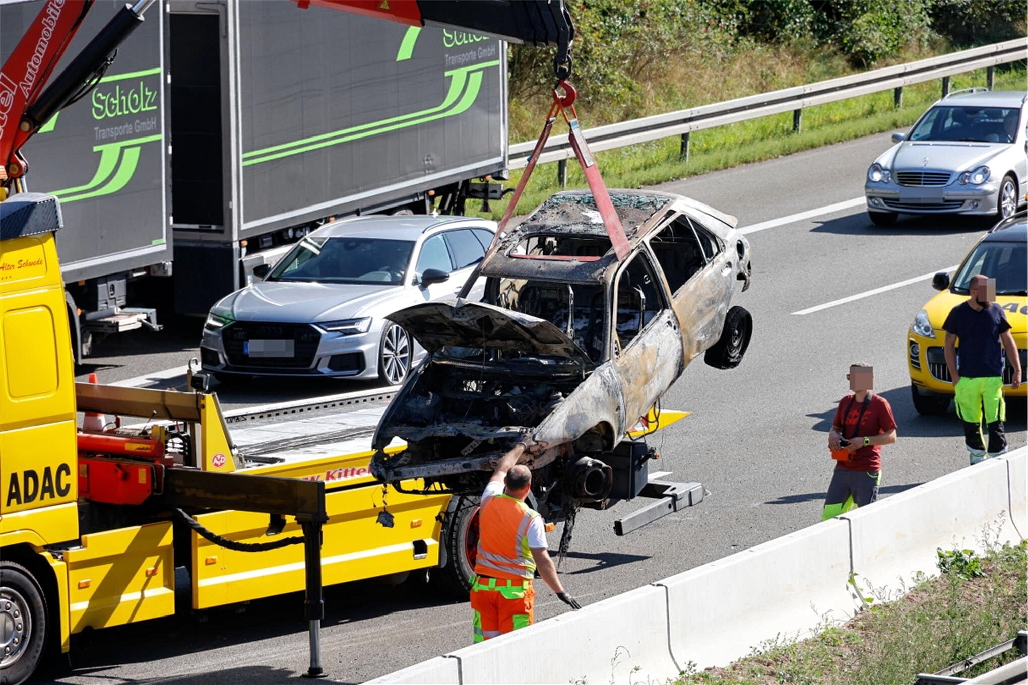 J Hrige Berschl Gt Sich Auf Autobahn Bei Chemnitz Und Rettet Sich