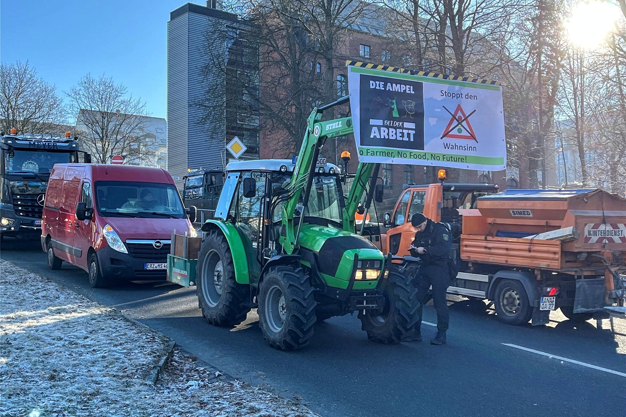 Erzgebirge Traktor Korso Sorgt F R Aufsehen