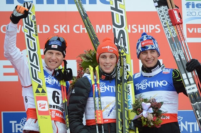 <p>
	Frenzel, der 2011 in Oslo WM-Gold im Wettbewerb von der Normalschanze gewonnen hatte, siegte vor dem Österreicher Bernhard Gruber und Jason Lamy-Chappuis aus Frankreich.<br />
	&nbsp;</p>
