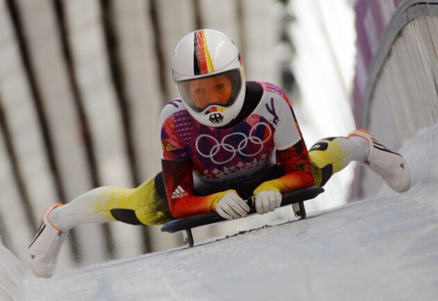 <p>
	Die deutschen Skeleton-Pilotinnen haben bei den Olympischen Winterspielen von Sotschi schon zur Halbzeit kaum noch Medaillenchancen.</p>
