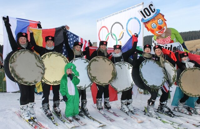 <p>
	Der Ski-Fasching stand dieses Jahr unter dem Motto &quot;Helau und olé, wir präsentieren die Narrenolympiade im Schnee&quot;.</p>
