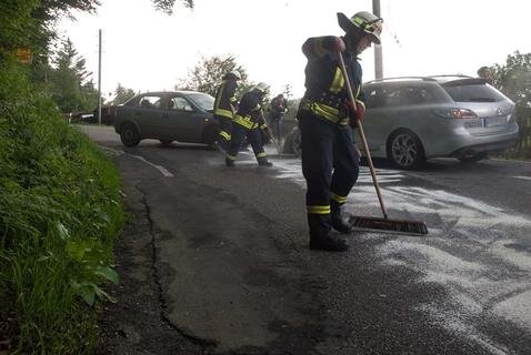 <p>
	Dabei erlitten der Opel-Fahrer, der 50-jährige Mazda-Fahrer sowie dessen 50-jährige Beifahrerin schwere Verletzungen.</p>
