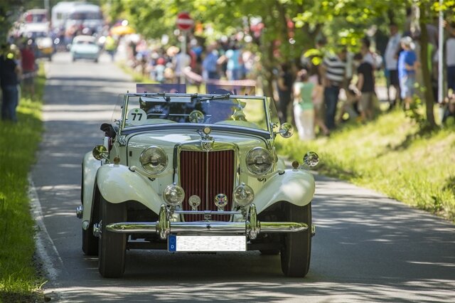 <p>
	Aber auch Traktoren, LKWs und alte Multicars konnten die Zuschauer bestaunen. Das erste Mal seit 25 Jahren waren sogar 7 Starter des des Partnerschaftsvereins aus der Oberpfalz, AMC Weiden vertreten.</p>
