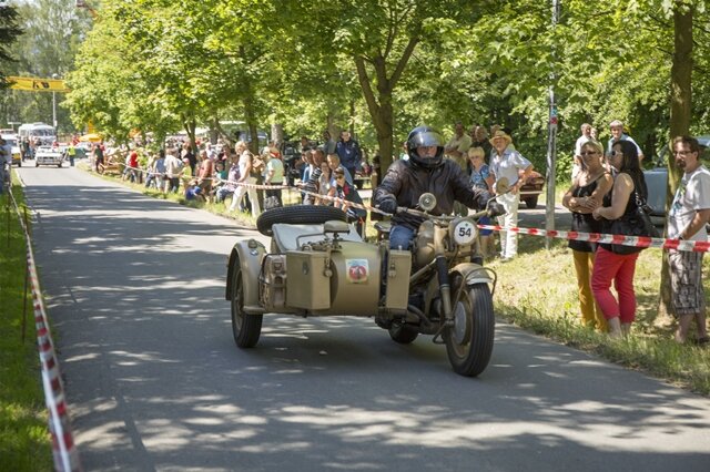 <p>
	Der AMC Annaberg war ebenfalls mit Fahrzeugen dabei, unter anderem mit dem ältesten Fahrzeug, ein Krad Imperia aus dem Jahre 1923.</p>
