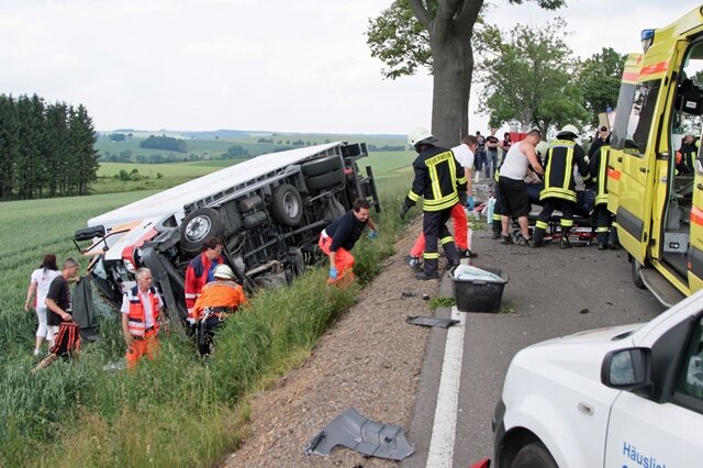 <p>
	Ein schwerer Unfall hat sich am Freitag gegen 13.45 Uhr auf der Straße von Obersaida in Richtung Dörnthal ereignet.</p>
