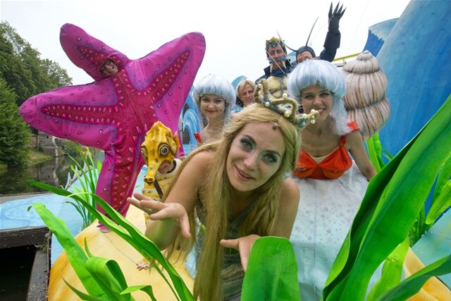 <p>
	Nachdem das Mittelsächsische Theater im vergangenen Jahr kein Kinderstück in Kriebstein aufgeführt hatte, kehrt ein Kinderbuch-Klassiker auf die Seebühne zurück: „Undine, die kleine Meerjungfrau“ hat am Donnerstag Premiere.</p>

