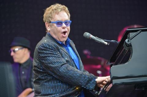 <p>
	Elton John spielte Songs aus seiner mehr als 40-jährigen Karriere.</p>
