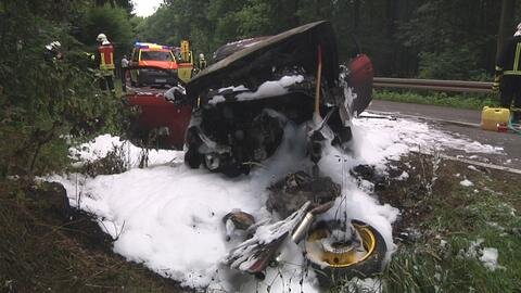 <p>
	Ein Krad- und ein Audi-Fahrer sind am Vormittag bei einem Unfall auf der Crimmitschauer Straße zwischen Zwickau und dem Abzweig Königswalde schwer verletzt worden.</p>

