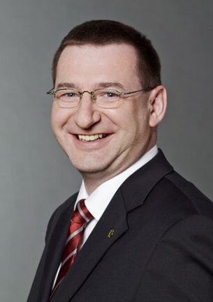 <p>
	Jens Michel (CDU)</p>
