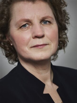 <p>
	Iris Raether-Lordieck (SPD)</p>
