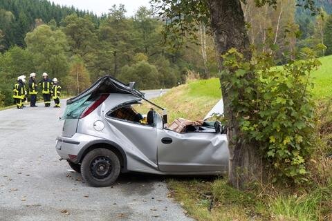 <p>
	Eine Opel-Fahrerin ist am Dienstagnachmittag auf der S 211 ums Leben gekommen.&nbsp;</p>
