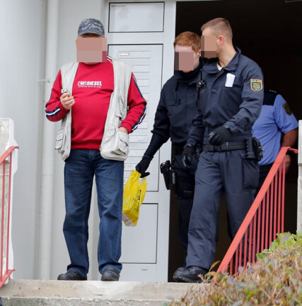 <p align="left">
	Die Polizei in Chemnitz hat am Freitag einen 61-Jährigen vorläufig festgenommen, der einen Brief mit einer unbekannten pulverförmigen Substanz an das Justizzentrum geschickt haben soll.</p>
