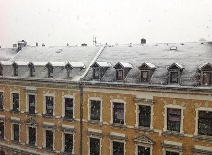 <p>
	&quot;Mit Regen hat es leider nichts mehr zu tun, Schnee in Falkenstein im Vogtland&quot;, schreibt MaTa Horlbeck und schickt uns dieses Bild via Facebook.</p>
