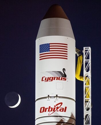 <p>
	Nach Angaben der Nasa waren aber keine unbedingt notwendigen Versorgungsgüter für die ISS-Besatzung an Bord der «Cygnus».</p>
