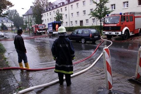 Die Keller der Häuser an der Paul Jäckel Straße standen unter Wasser.