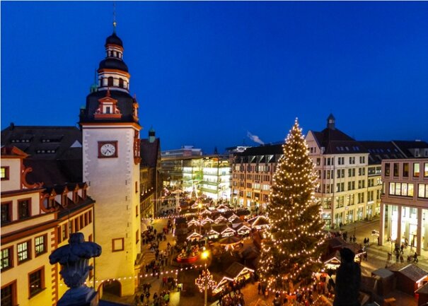 <p>
	Blick auf den Chemnitzer Weihnachtsmarkt.</p>
