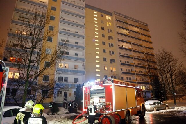 <p>
	Zwei Brände haben an Silvester und am Neujahrsmorgen die Feuerwehr in Chemnitz in Atem gehalten.</p>
