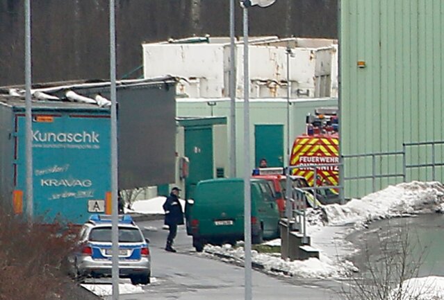 <p>
	Bei einem tragischen Unfall auf dem Gelände der Müllaufbereitungsanlage am Weißen Weg in Chemnitz ist am Montagmittag ein Arbeiter ums Leben gekommen.</p>
