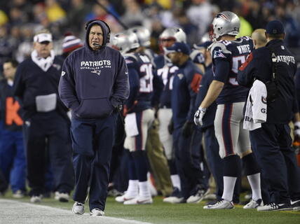 <p>
	Bill Belichick ist seit 15 Jahren Trainer der New England Patriots. Er gewann dreimal den Super Bowl. Der letzte Titelgewinn liegt aber schon zehn Jahre zurück.</p>
