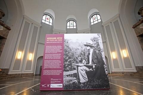 <p>
	Die Kunstsammlungen Zwickau Max-Pechstein-Museum zeigen ab Freitag mehr als 130 Werke von Hermann Hesse.</p>
