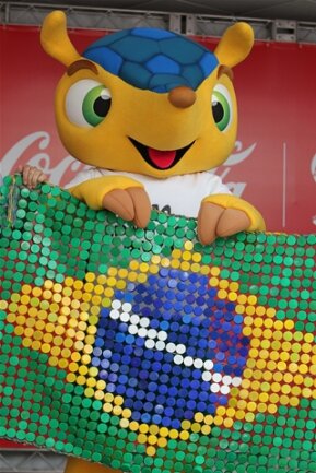 <p>
	Fuleco: So hieß das offizielle Maskottchen der Fußball-WM 2014 in Brasilien, das ein Brasilianisches Dreibindengürteltier mit gelbem Fell und blauem Panzer darstellen sollte.</p>
