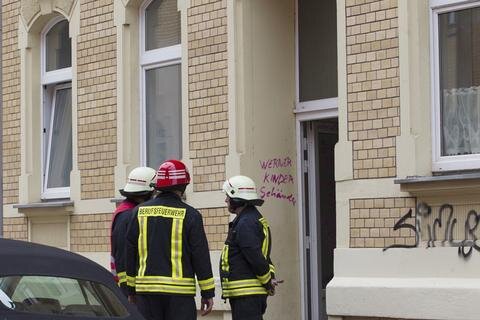 <p>
	Kurz nach 10 Uhr eilten Feuerwehr, Rettungsdienst und Polizei zum Brandort an Rückertstraße.</p>

