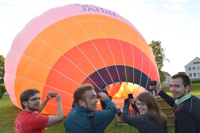 <p>
	Der Ballon mit dem Signet der TU Bergakademie soll bis zum Jahr 2019 für Werbezwecke eingesetzt werden, um die Freiberger Universität bekannter zu machen.</p>
