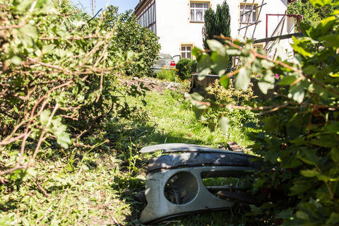 <p>
	Ein Bild der Verwüstung hat sich den Rettungskräften am Sonntagnachmittag nach einem schweren Unfall in Markersbach geboten.</p>
