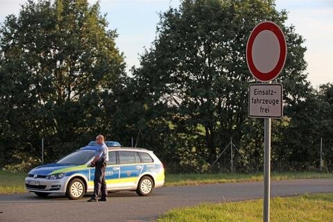 <p>
	Der 59-Jährige fuhr nach Polizeiangaben verbotswidrig mit seinem Kia eine Behelfsausfahrt von der A4 ab, die eigentlich nur Einsatzfahrzeuge nutzen dürfen.<br />
	&nbsp;</p>
