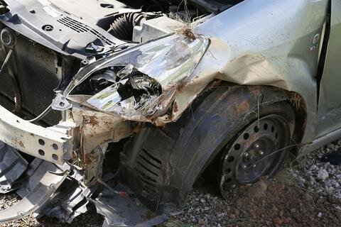 <p>
	Nach den Angaben der Polizei war der 65-jährige Fahrer eines Toyota Corolla aus Richtung Dresden kommend auf der Abfahrt verunglückt.</p>
