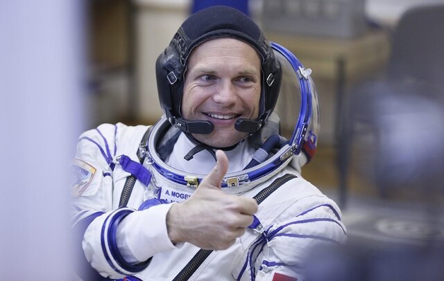 <p>
	Andreas Mogensen aus Dänemark bleibt ebenfalls zehn Tage auf der Raumstation. Er wird der erste Däne überhaupt, der in das Weltall fliegt.</p>
