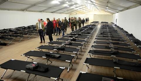 <p>
	Die winterfeste Zeltunterkunft für Flüchtlinge in der Wettiner-Kaserne in Frankenberg ist bezugsfertig.</p>

