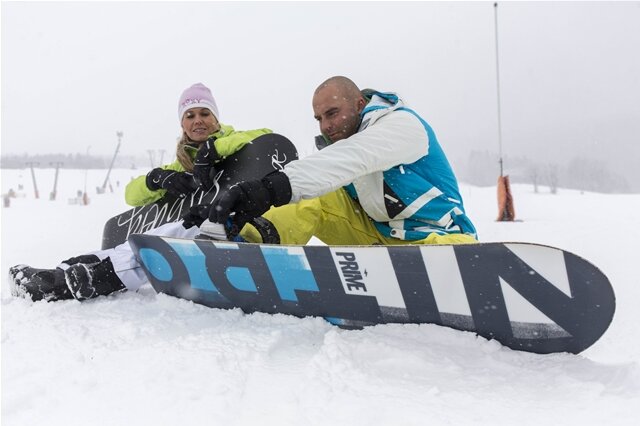 <p>
	Hunderte Wintersportfans haben am Samstag ihre Spuren auf der Piste in Oberwiesenthal hinterlassen.</p>
<p>
	&nbsp;</p>
