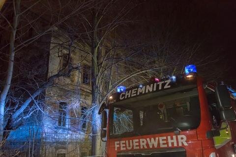 <p>
	Neben der Freiwilligen Feuerwehr Altchemnitz waren auch Kameraden der Berufsfeuerwehr Chemnitz sowie der Einsatzführungsdienst vor Ort.</p>

