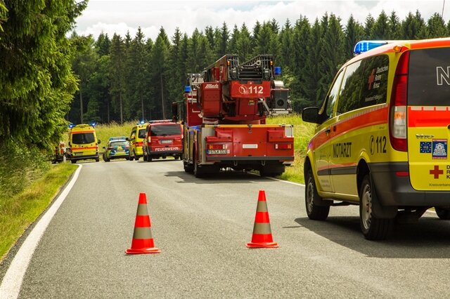 <p>
	Die Straße zwischen Brand-Erbisdorf und Müdisdorf musste für 2,5 Stunden gesperrt werden.</p>
