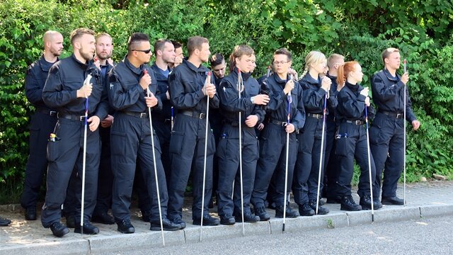 <p>
	Bei dem Einsatz waren insgesamt 50 Polizisten der sächsischen Bereitschaftspolizei eingebunden.</p>
