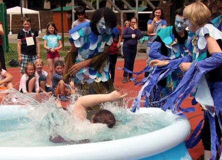 <p>
	Mit einer Abschlussfeier inklusive Neptunfest hat die Spielstadt Mini-Zwickau am Freitag ihre Pforten geschlossen.</p>
