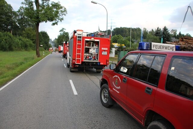 <p xmlns:php="http://php.net/xsl">Die Feuerwehrmänner aus Raschau-Markersbach sowie Schwarzenberg mussten gegen eine enorme Rauchwolke ankämpfen.</p>

