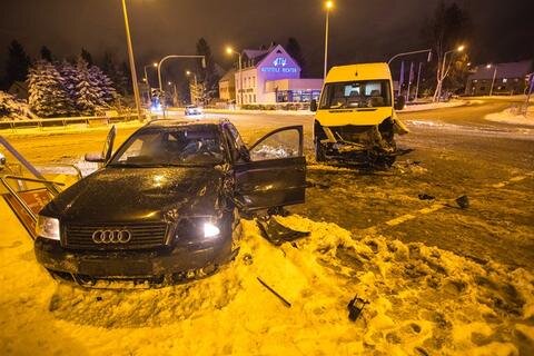 <p>Drei Verletzte waren am Mittwoch bei einem Unfall am Freiberger Südkreuz zu beklagen.</p>
