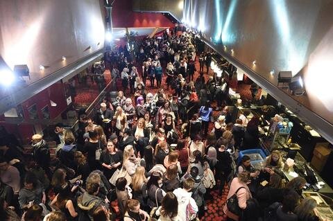 <p>1600 Tickets wurden für die Vorpremiere von „Fifty Shades of Grey 2“ verkauft – mehr als in allen anderen sächsischen Cinestar-Kinos.</p>
