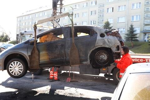 <p>Der Gesamtschaden an beiden erheblich beschädigten Autos wird auf mehr als 20.000 Euro geschätzt.</p>
