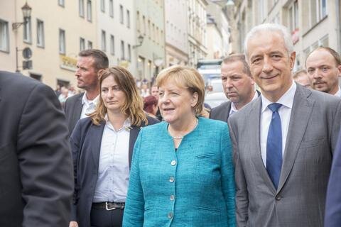 <p>Bei ihrem Besuch lief Angela Merkel von der Buchholzer Straße in Richtung Markt.</p>

<p>&nbsp;</p>
