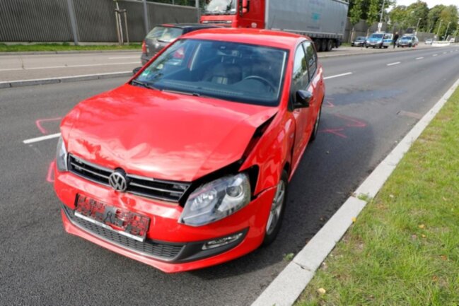 <p>Die VW-Fahrerin wurde verletzt in ein Krankenhaus gebracht.</p>
