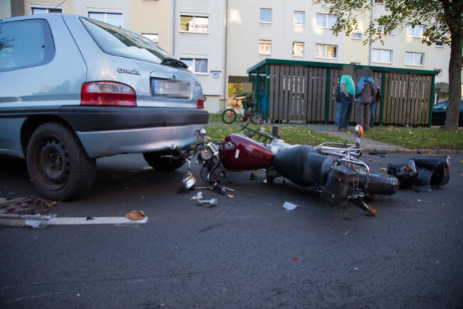 <p>Der 57-jährige Fiat-Fahrer verließ zunächst unerlaubt den Unfallort, wurde durch Zeugen aber zurückgebracht.</p>
