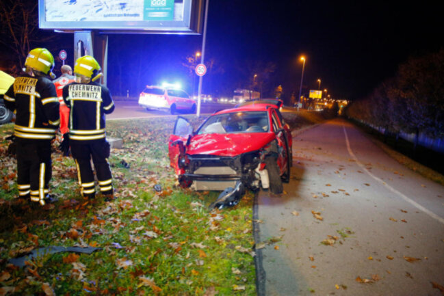 <p>Wie die Polizei bestätigt, wurde der Seat-Fahrer dabei schwer, der BMW-Fahrer leicht verletzt.&nbsp;</p>
