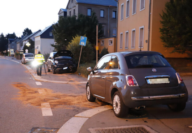 <p>Nach Polizeiangaben entstand bei dem Unfall ein Sachschaden von 18.500 Euro</p>
