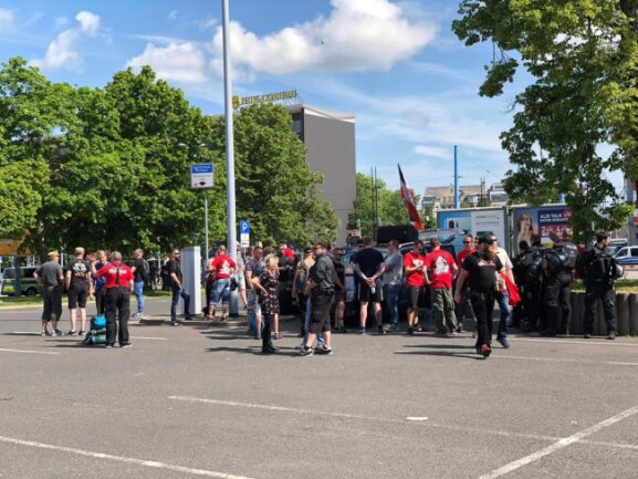 <p>Die Demonstranten bereiten sich vor.&nbsp;</p>
