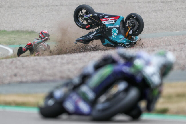 <p>Fabio Quartararo (Frankreich, Petronas Yamaha SRT Team) stürzt.</p>
