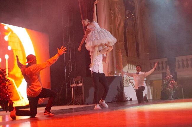 <p>DaRookies verbanden bei ihrer Show eindrucksvoll Break-Dance mit Ballett-Elementen.</p>
