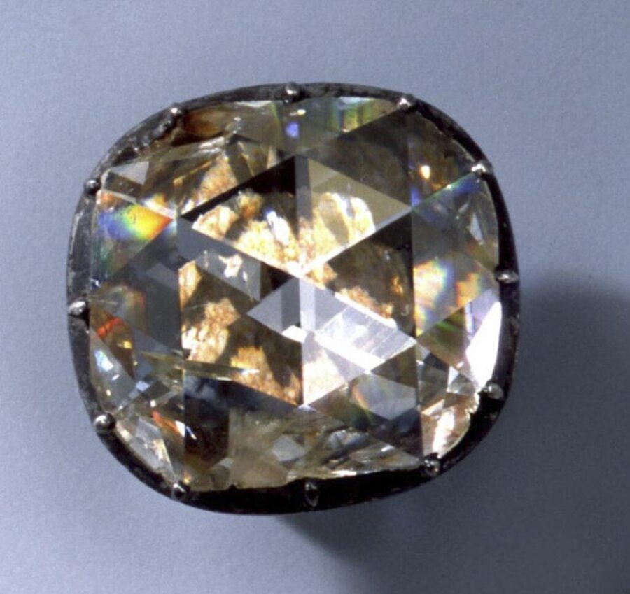 <p>Große Diamantrose (Diamantrosengarnitur)</p>
